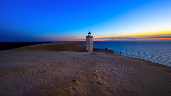 Zonsondergang bij de vuurtoren van Rubjerg Knude — Stockfoto