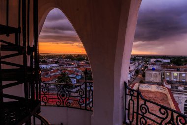 Cienfuegos üzerinden görünüm