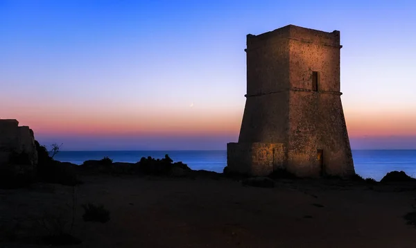 Watchtower en Ghajn Tuffieha — Foto de Stock