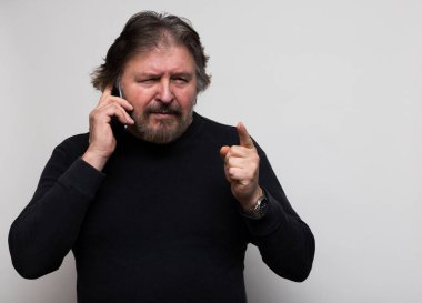 Komuta sizde mobil bir söz.