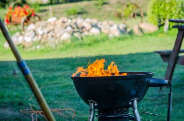 Açık havada Barbekü alev detay
