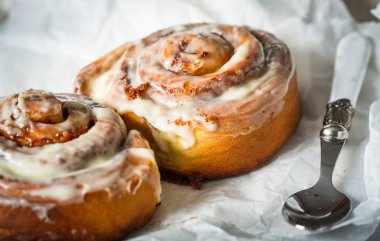 Ev yapımı lezzetli cinnabon rulo