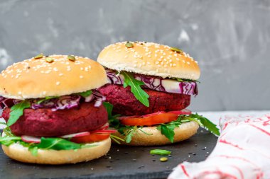 Sebze vejetaryen pancar ve mercimek Burger