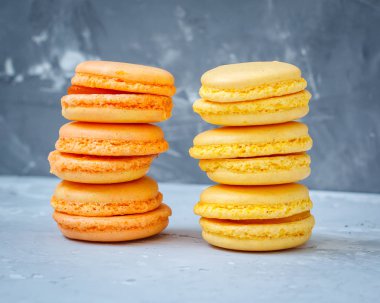 Ev yapımı limon ve kayısı macaroons
