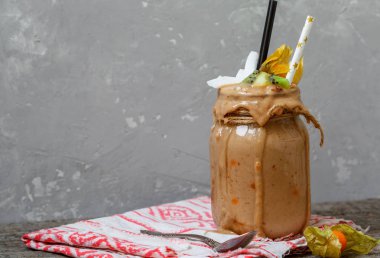 Çikolata Vegan kahvaltı smoothie 