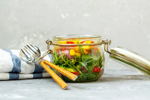 Zdrowe lunch na wynos słoiki. — Zdjęcie stockowe