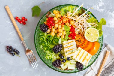 Buda kase sebze, nohut ve tofu. 