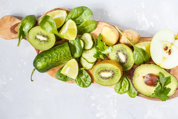 Malzemeler için yeşil smoothies (suyu Detoks)