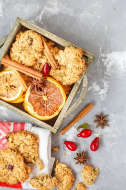 Noel dekorasyonu, ev yapımı kurabiye ve yeni yıl simgeler