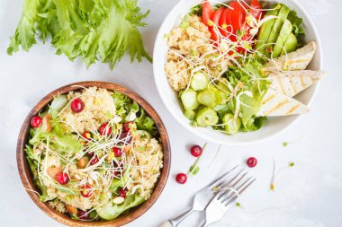 Salata quinoa ve sebze ile