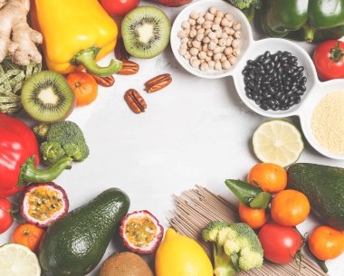 Sağlıklı vegan gıda kavramı. Meyve sebze arka plan. Taze 