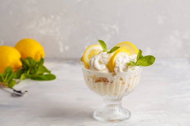 Limon tatlı. İngilizce limon önemsememek, cheesecake, krem şanti, 
