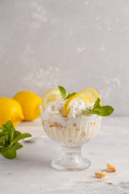 Limon tatlı. İngilizce limon önemsememek, cheesecake, krem şanti, 