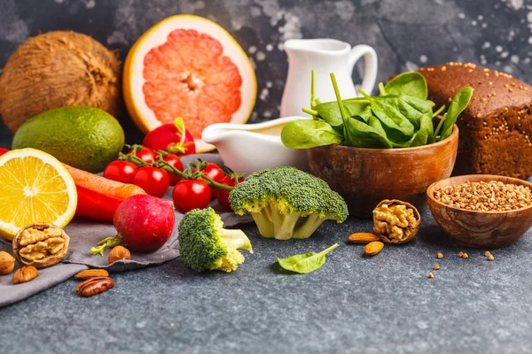 Sağlıklı gıda arka plan, trendy alkali diyet ürünler - meyve,