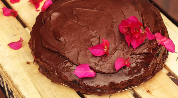 Çikolatalı kek yakın çekim seçici odak