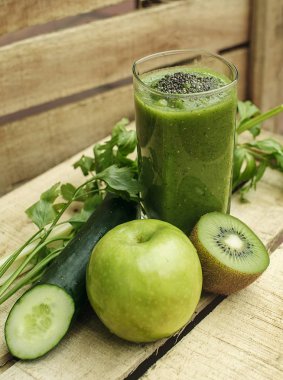 Yeşil Detoks güler yüzlü veya shake 