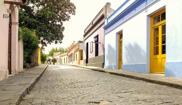 Bela rua antiga em Colonia del Sacramento, Uruguai — Fotografia de Stock