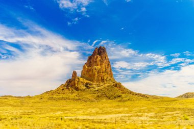 Monument Valley için önde gelen bir yol