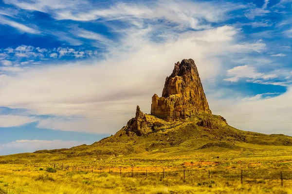 Droga prowadząca do Monument Valley — Zdjęcie stockowe