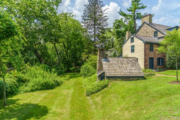 Güzel taş binanın tarihi yeni bir umut, Pa