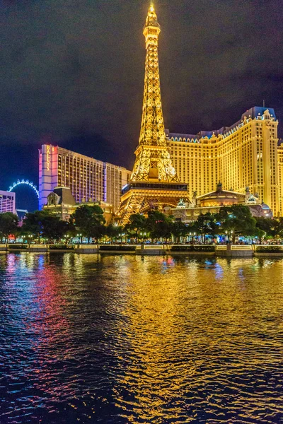 Las Vegas, Estados Unidos - julio, 2016 Vista de Las Vegas Strip por la noche en Nevada Estados Unidos — Foto de Stock