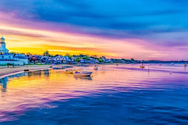 Barcos y embarcaciones en Provincetown Marina durante el atardecer Provincetown, MA — Foto de Stock