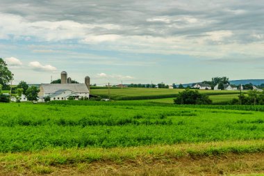 Amish ülke farm barn alan tarım Lancaster, PA