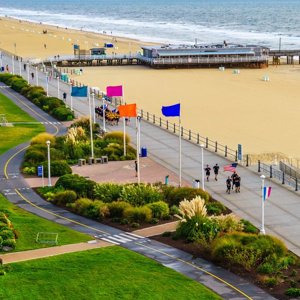 Virginia Beach Fishing Pier och Boardwalk, Virginia Beach, Virginia — Stockfoto