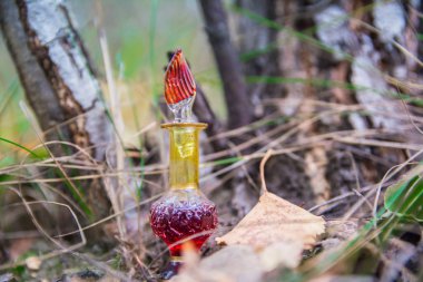 şişe zehir, zehirli kapsül, Cadılar Bayramı