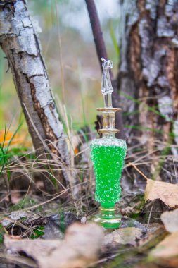 şişe zehir, zehirli kapsül, Cadılar Bayramı