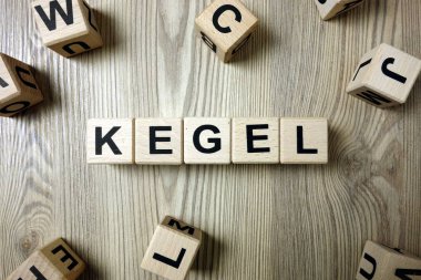 Tahta bloklardan kelime kegel