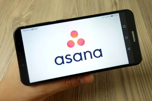 Konskie, Πολωνία - 24 Νοεμβρίου 2019: Λογότυπο της εφαρμογής Asana στο κινητό τηλέφωνο — Φωτογραφία Αρχείου