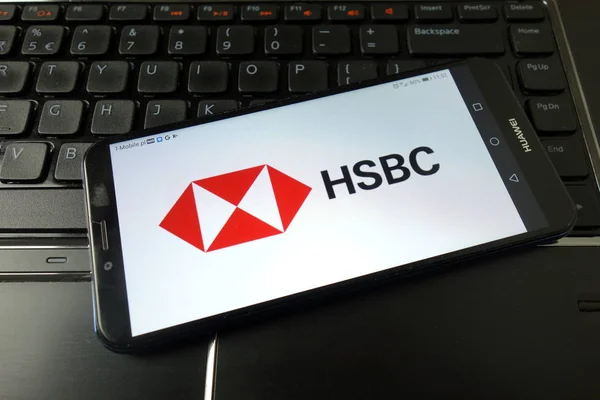 KONSKIE, POLAND - 21 декабря 2019 года: логотип HSBC Holdings plc на мобильном телефоне — стоковое фото