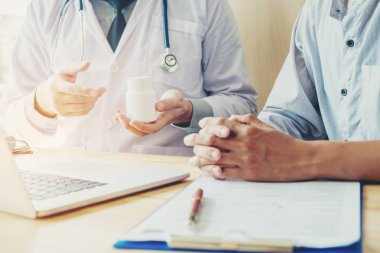 Doktor veya doktor tavsiye pills mal için tıbbi reçete