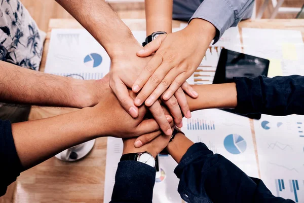 Startup aziendale Lavoro di squadra unire le mani spirito di squadra Collaboratio — Foto Stock