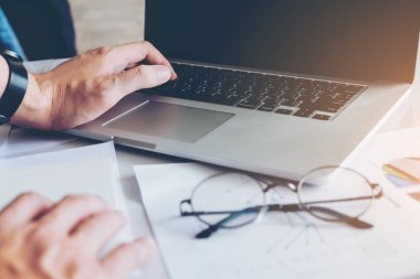 İş n planlama ofisi grafikte rapor ile Laptop istimal dostum