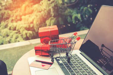 Kredi kart kavramı ile online alışveriş