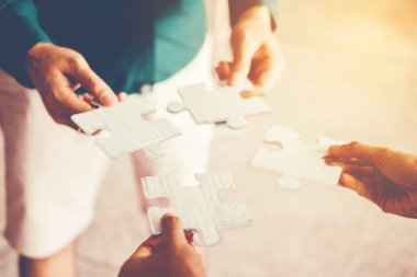 Takım çalışması iş parçalı bulmaca çözümü birlikte concep Toplantı