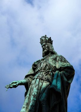 Kral Charles, Prag, heykeli mavi gökyüzü arka plan üzerinde. Monume