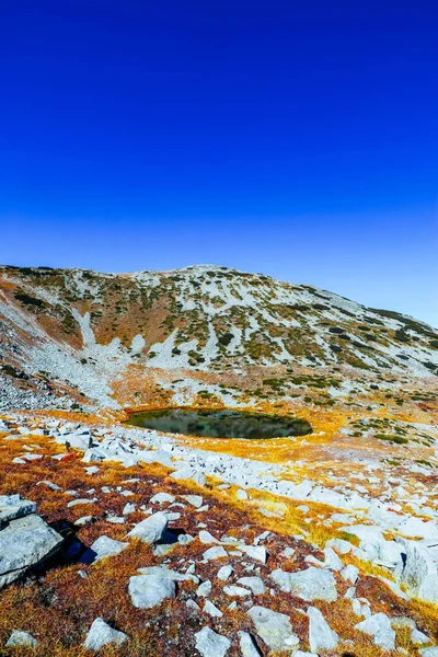 Bulharsko, Pirínské hory, jezero Todorka. — Stock fotografie