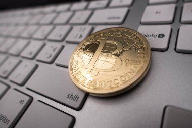 bitcoin Hediyelik eşya sikke üzerinde klavye