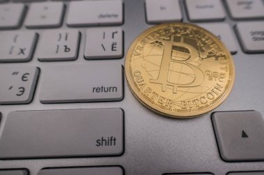 bitcoin Hediyelik eşya sikke üzerinde klavye