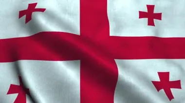 Georgia bayrağı rüzgarda dalgalanıyor. Gürcistan Ulusal Bayrağı