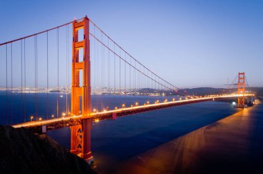Golden gate Köprüsü san francisco Kaliforniya güneş battıktan sonra