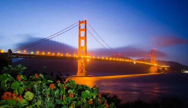 Golden gate-bron i san francisco Kalifornien efter solnedgången — Stockfoto