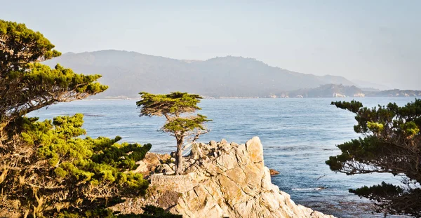 Schilderachtige kustlijn van de meningen van Californië — Stockfoto