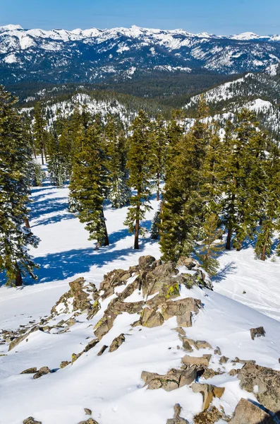 Paysage hivernal de la station alpine Images De Stock Libres De Droits