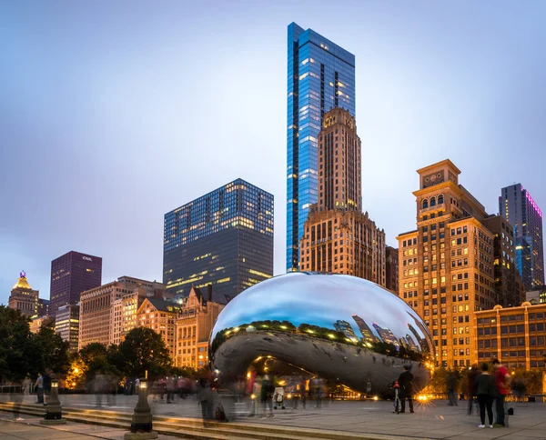 Cloud Gate sculpture in Chicago — Stock Photo, Image