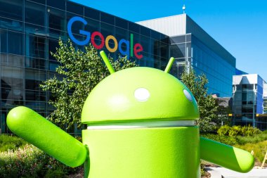 Googleplex - California merkezinde Google Android heykel