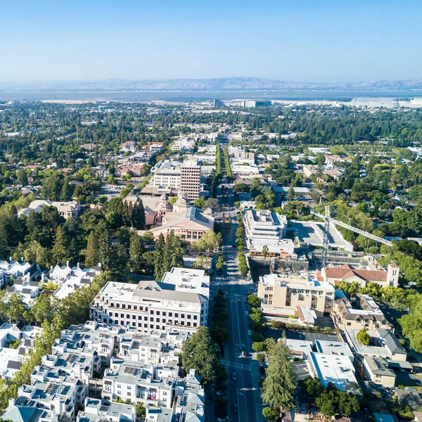 カリフォルニア州マウンテン ビューのダウンタウンの空撮 — ストック写真